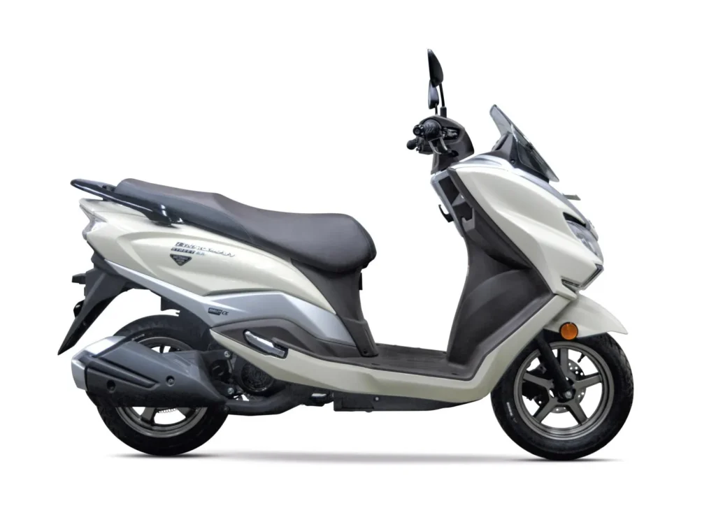 Suzuki Burgman Street 125 EX Launched in New Colour