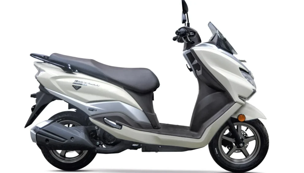 Suzuki Burgman Street 125 EX Launched in New Colour