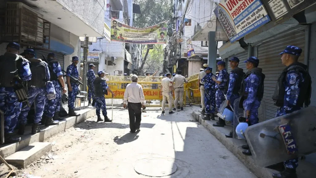 उत्तम नगर में होली विवाद